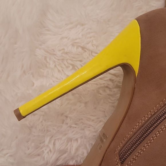 Qupid Sexy Open Toe Booties - Picture 12 of 16